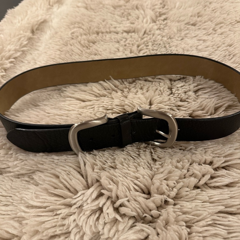 Talbots, genuine, leather, black double buckle belt size small.